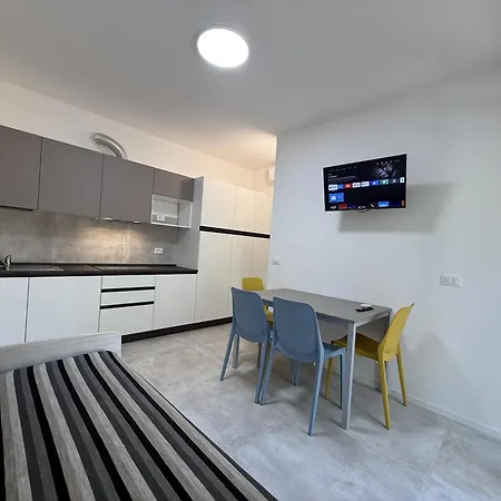 Michelangelo Lotto 3-4 Apartment